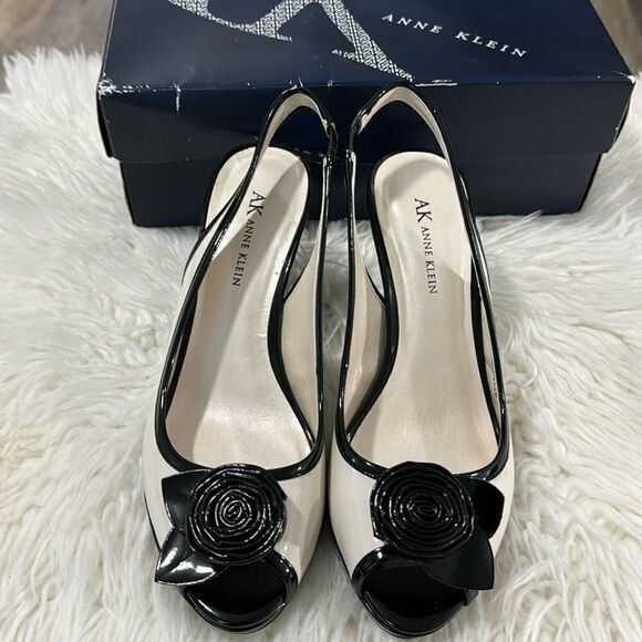 AK ANNE KLEIN HEELS SIZE 7.5 - Picture 1 of 9